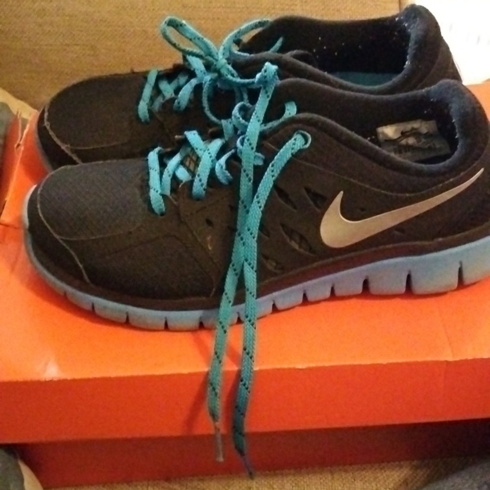 Nike flexs - Picture 3 of 3